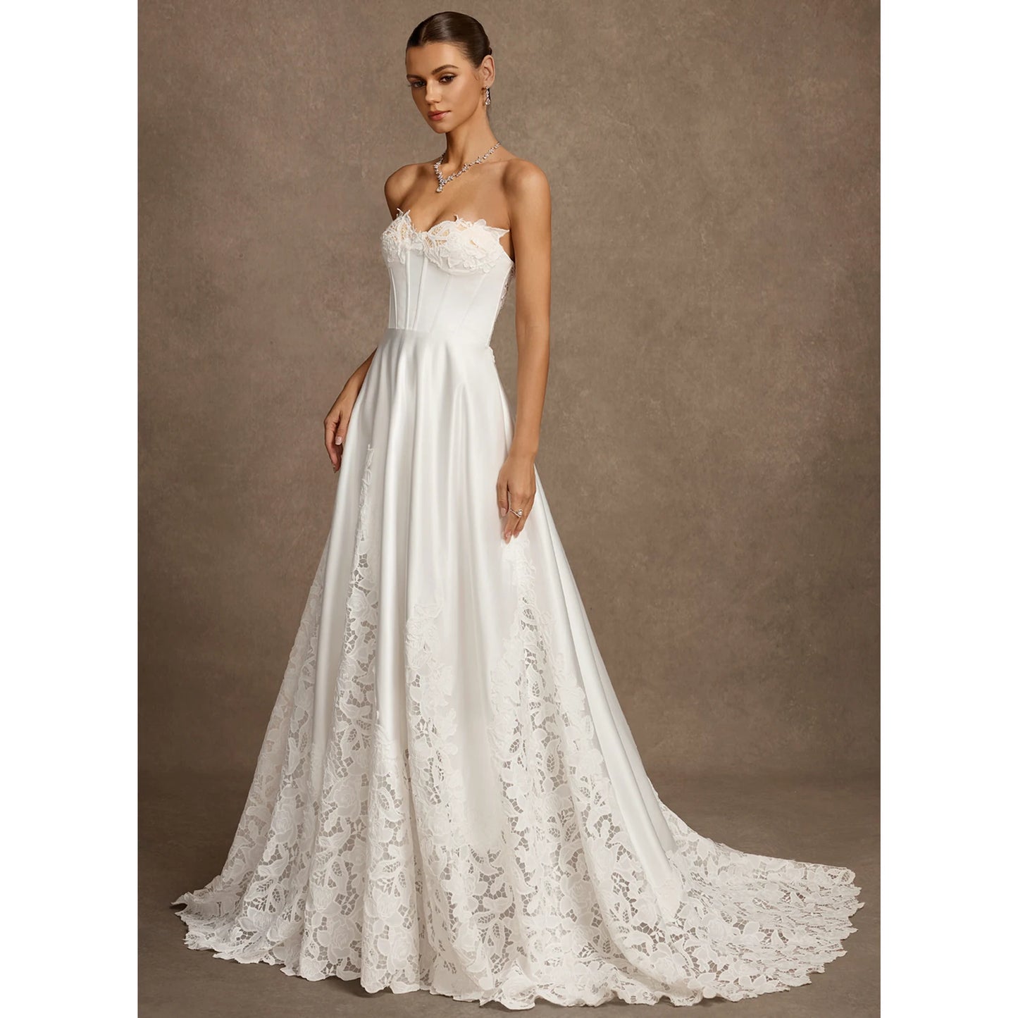 Elegant A-Line Sweetheart Sleeveless Applique Ivory Floor-Length Wedding Bridal Gown