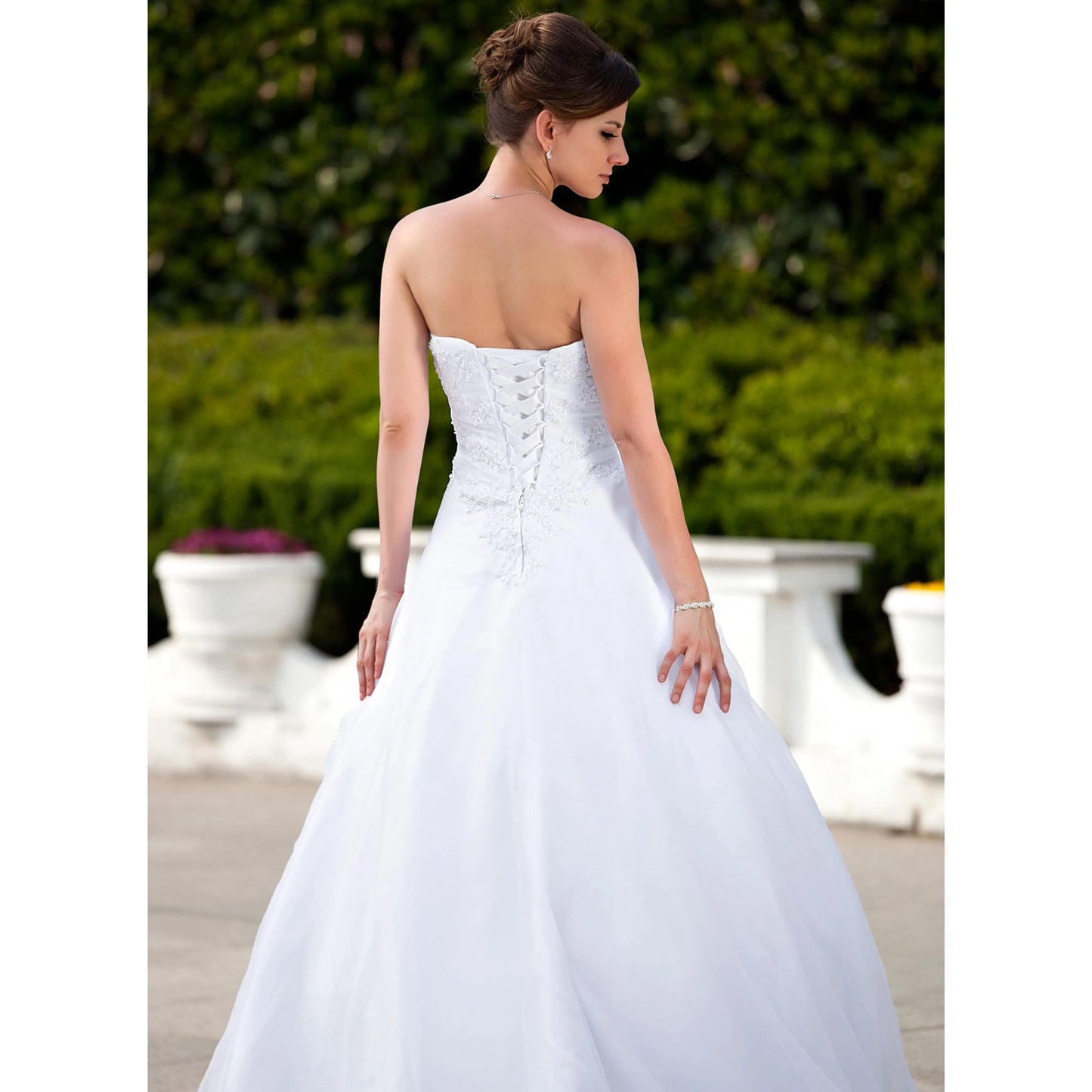 Elegant A-Line Sweetheart Strapless Beaded Lace White Floor-Length Wedding Dresses Gown