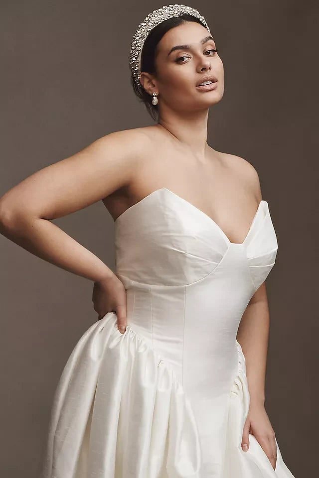 Elegant A-Line Sweetheart Strapless Timeless Ivory Floor-Length Wedding Gown