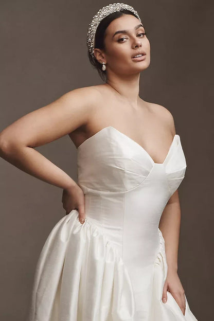 Elegant A-Line Sweetheart Strapless Timeless Ivory Floor-Length Wedding Gown