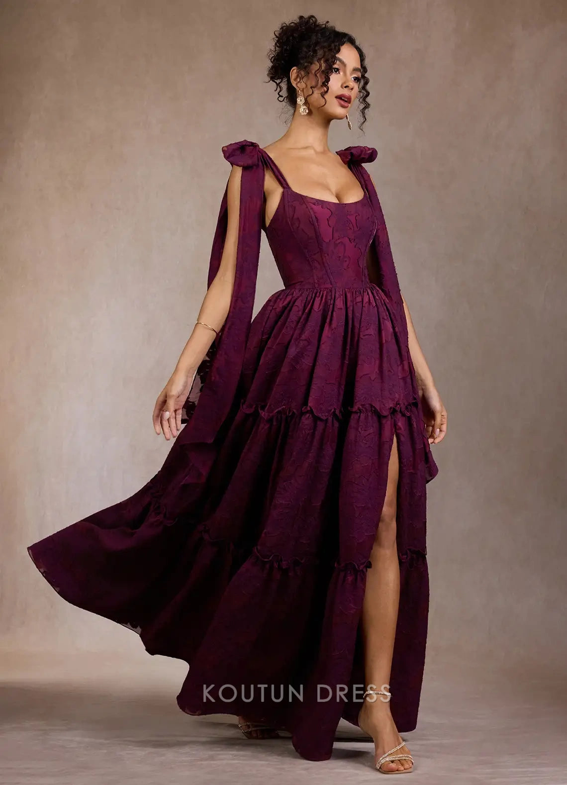 Elegant A-Line Sweetheart Tiered High-Slit Deep Plum Floor-Length Prom Dresses