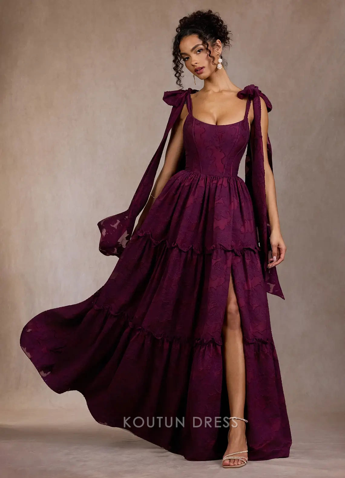 Elegant A-Line Sweetheart Tiered High-Slit Deep Plum Floor-Length Prom Dresses