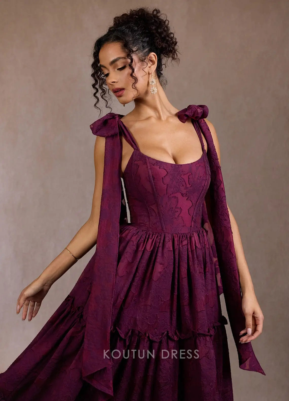 Elegant A-Line Sweetheart Tiered High-Slit Deep Plum Floor-Length Prom Dresses