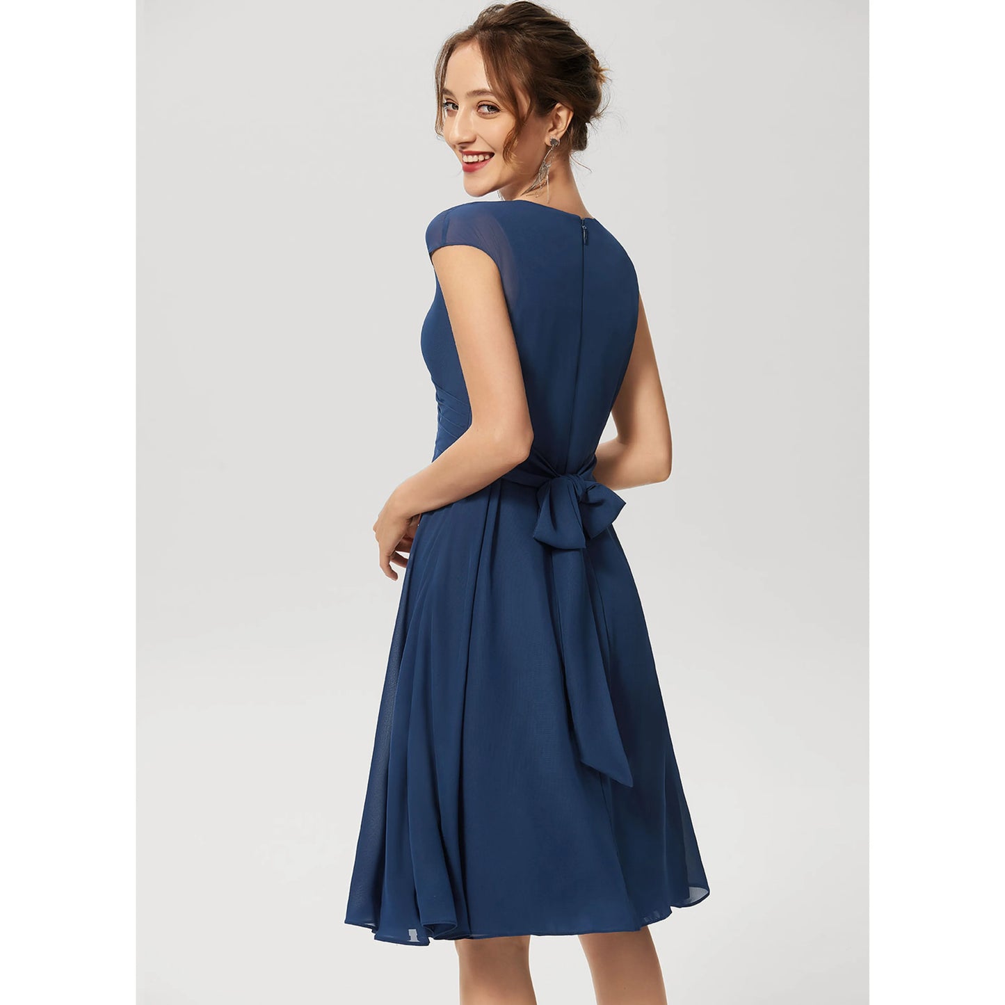 Elegant A-Line V-Neck Cap Sleeve Ruched Navy Knee-Length Homecoming Dress for Women