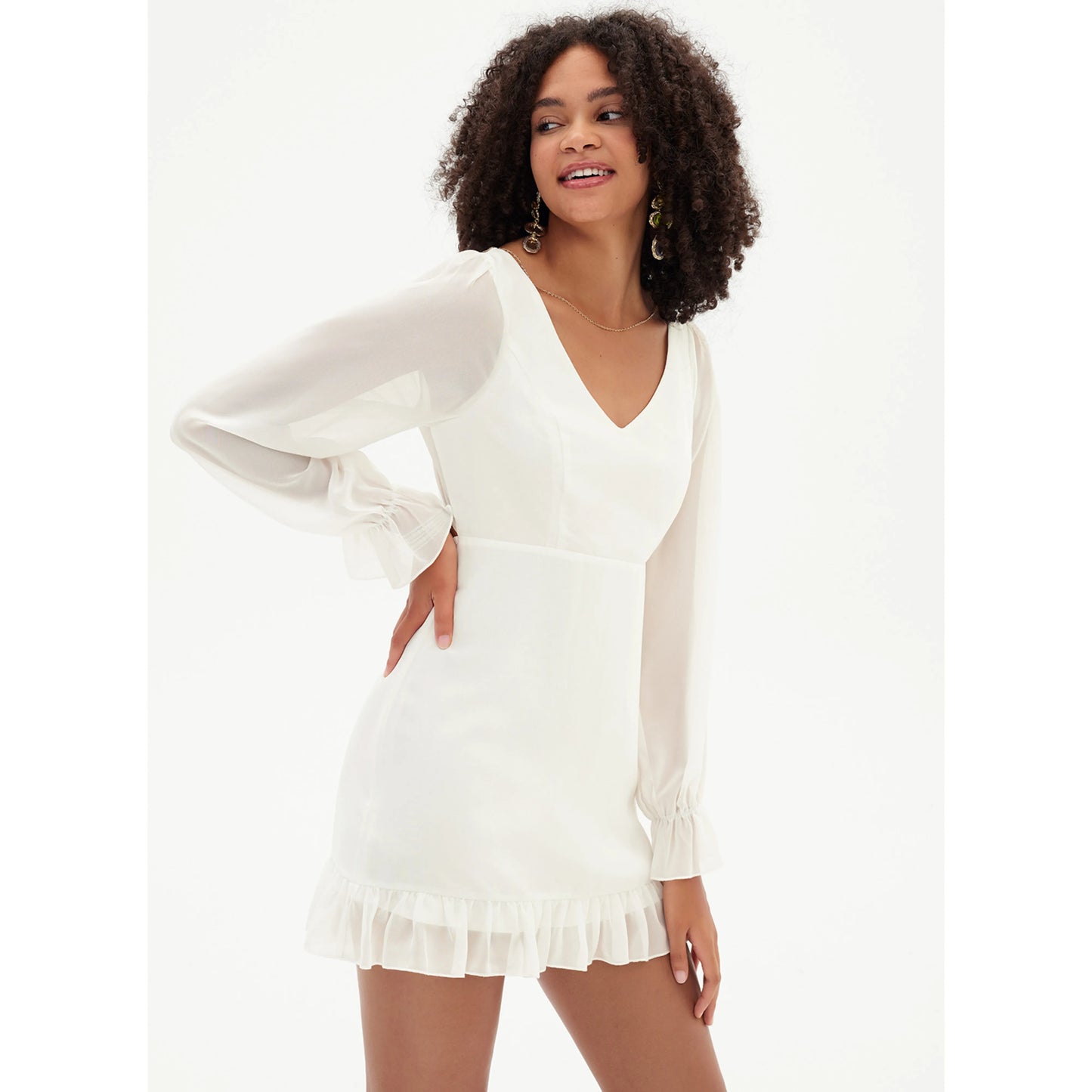 Elegant A-Line V-Neck Long Sleeved Ruffled Open Back Ivory Short Homecoming Dress
