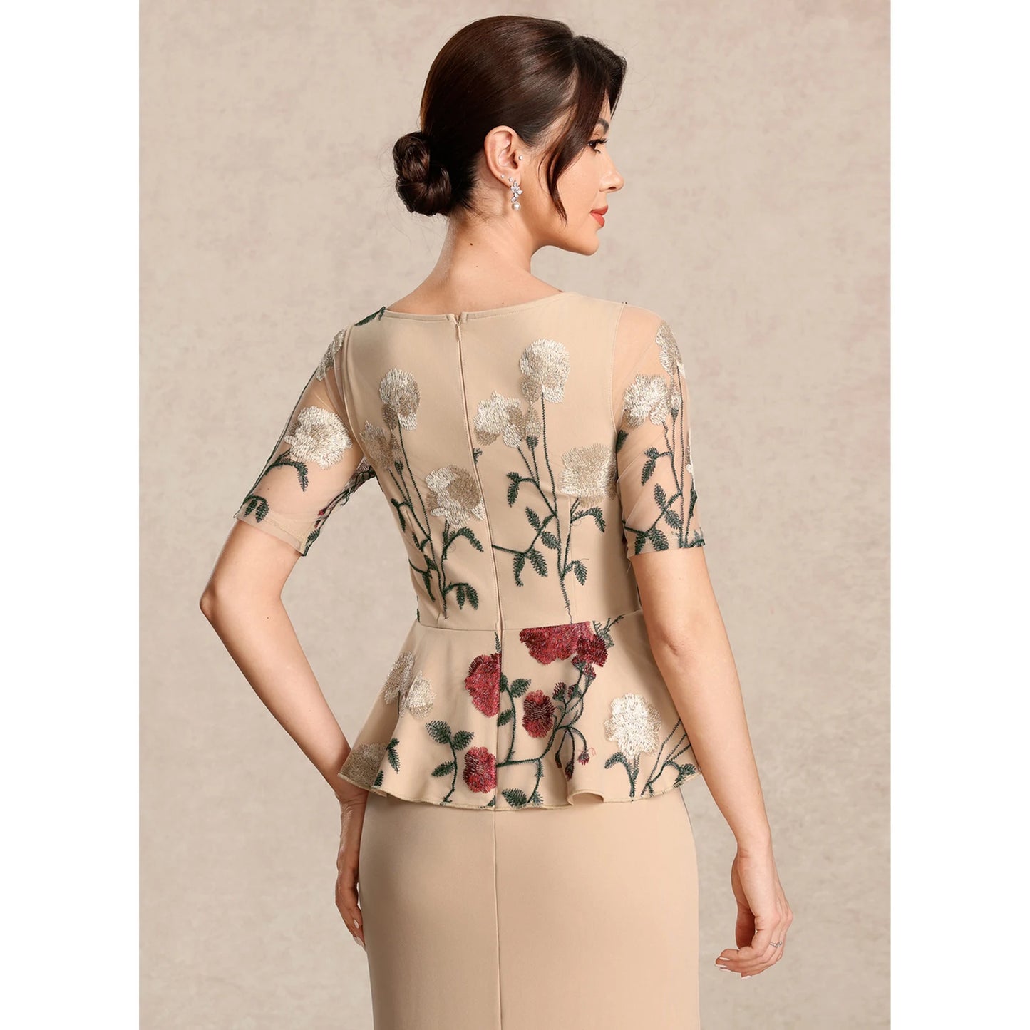 Elegant A-Line V-Neck Short Sleeve Embroidered Peplum Champagne Mother of the Bride Dresses