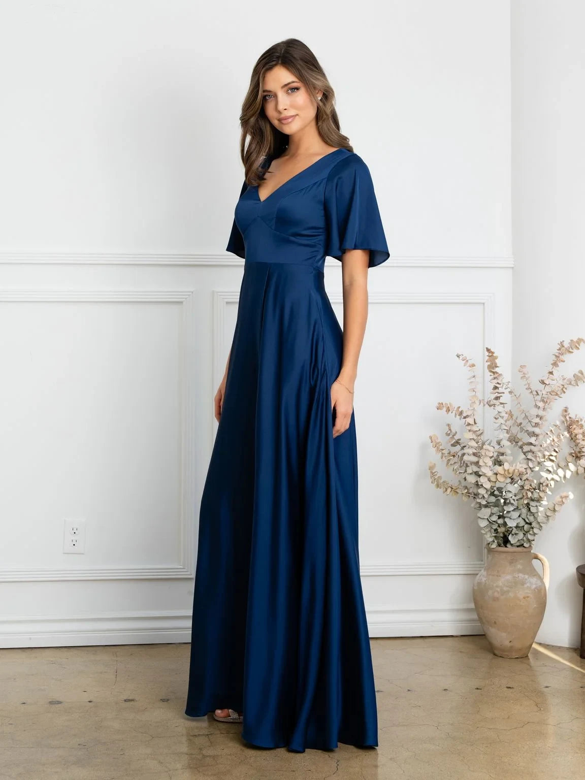 Elegant A-Line V-Neck Short Sleeve Flowy Navy Floor-Length Mother of the Bride Gown