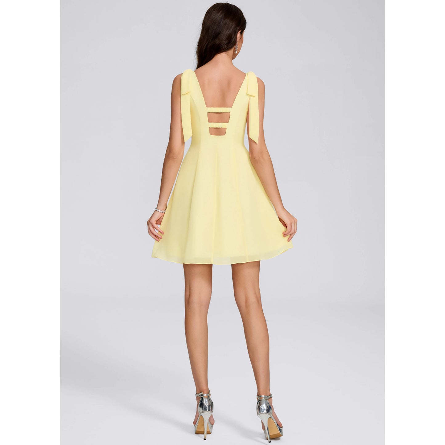 Elegant A-Line V-Neck Sleeveless Bow-Tie Short Yellow Homecoming Dress