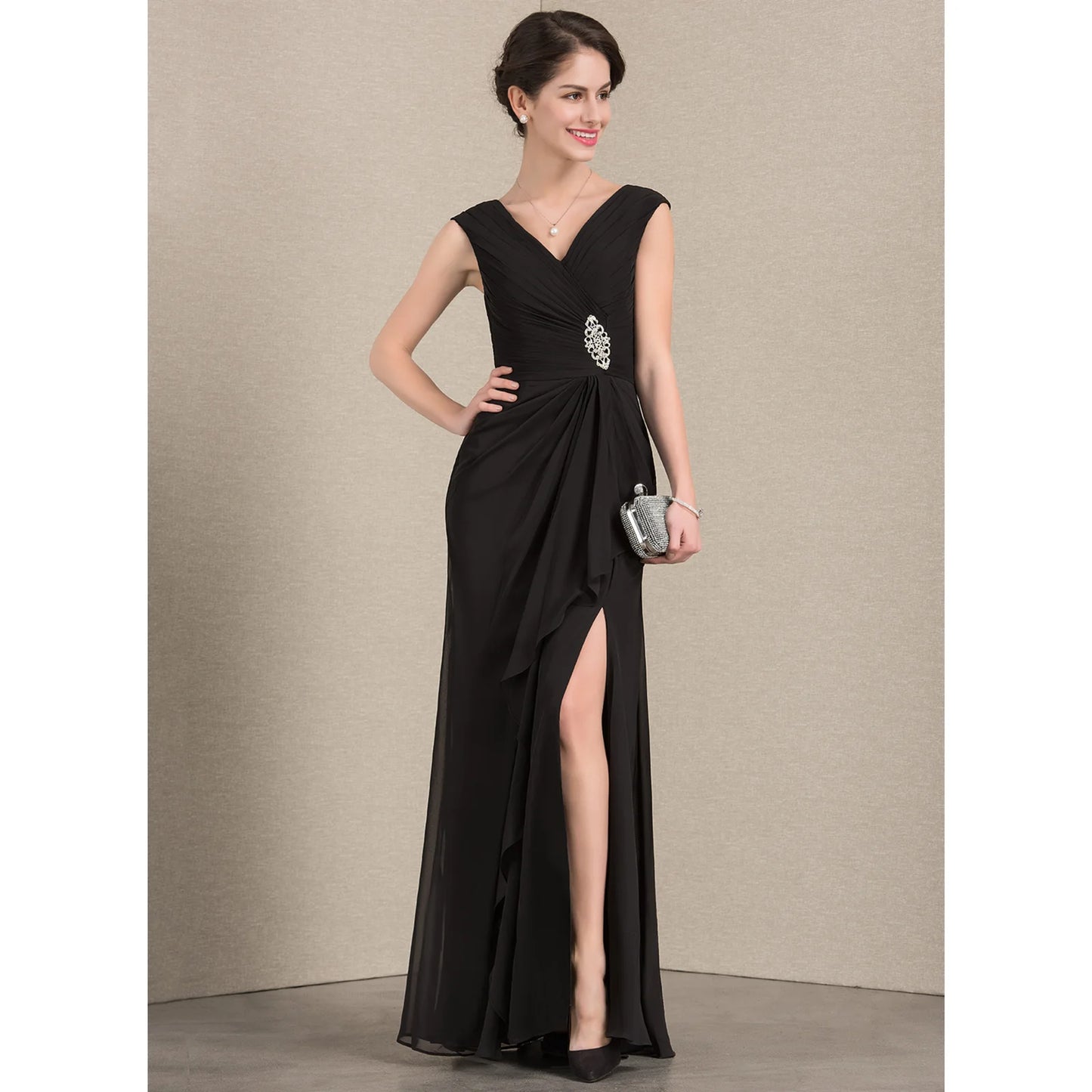 Elegant A-Line V-Neck Sleeveless Ruched Black Floor-Length Mother of the Bride Gown