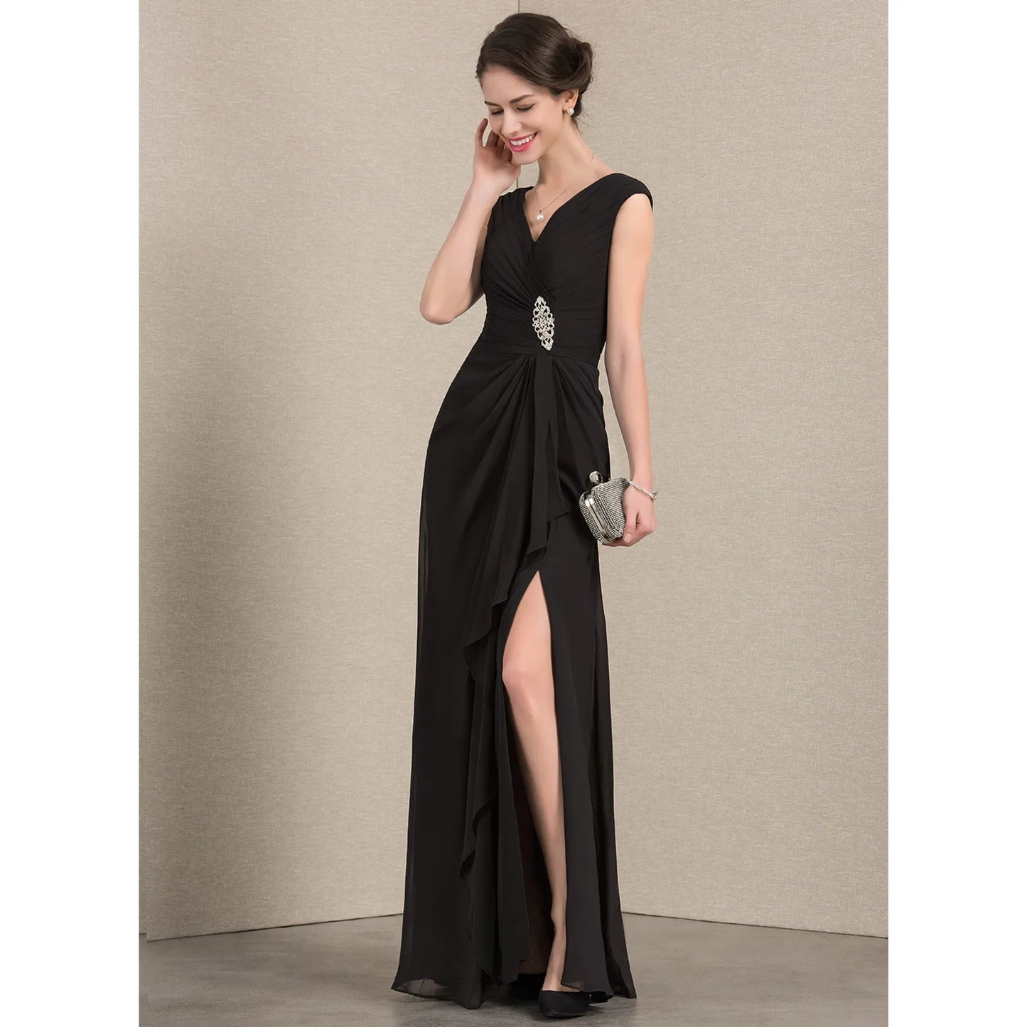 Elegant A-Line V-Neck Sleeveless Ruched Black Floor-Length Mother of the Bride Gown
