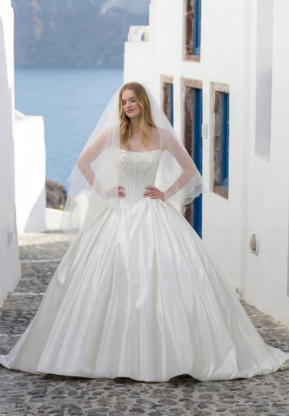 Elegant Ballgown Strapless Sleeveless Beaded Corset Ivory Floor-Length Wedding Dresses Women