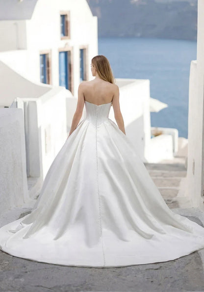 Elegant Ballgown Strapless Sleeveless Beaded Corset Ivory Floor-Length Wedding Dresses Women