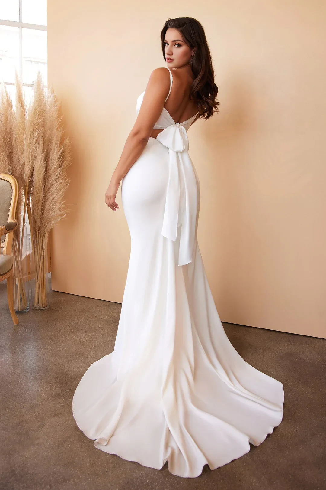 Elegant Cowl Neck Sleeveless Backless Bow White Floor-Length Mermaid Wedding Gown