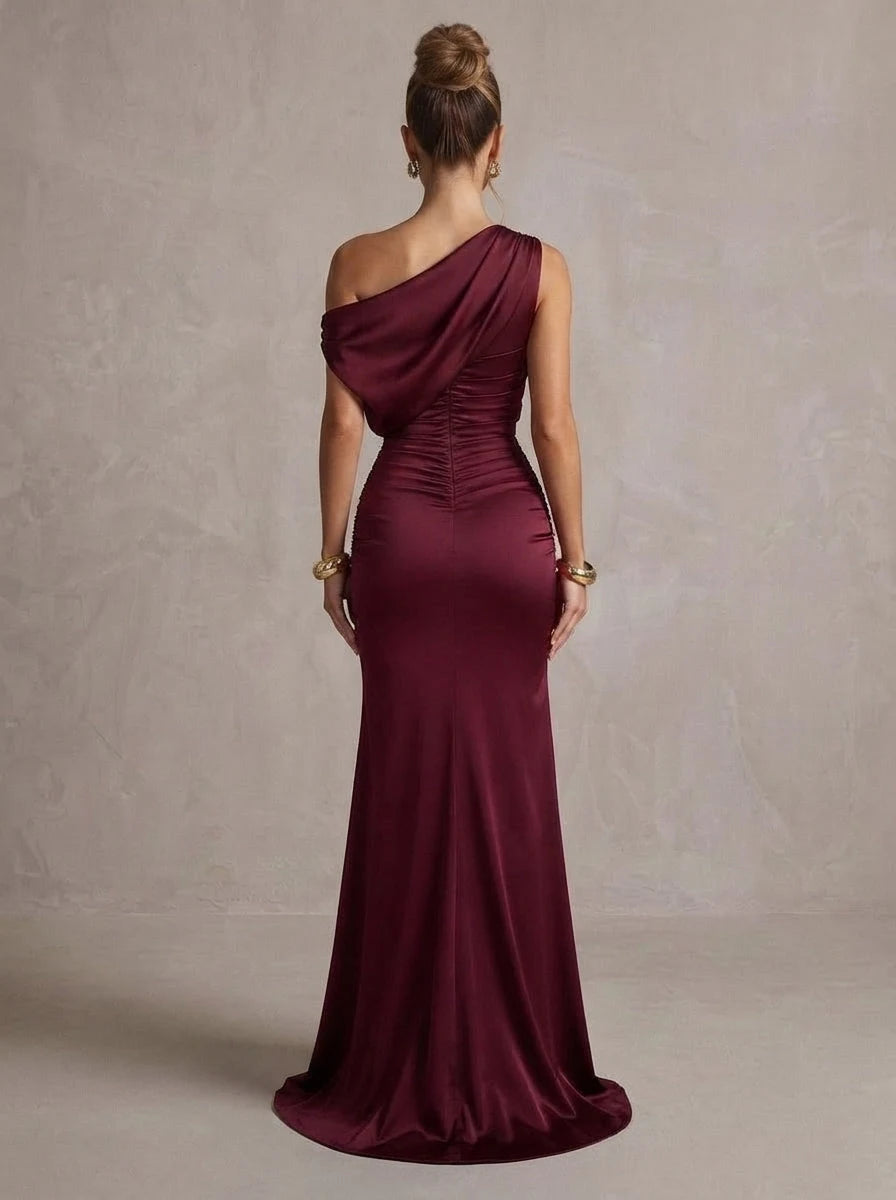 Elegant Fitted One-Shoulder Sleeveless Ruched Draped Burgundy Long Prom Dresses Gown
