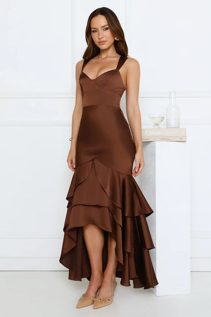 Elegant Fitted Sweetheart Sleeveless High-Low Tiered Chocolate Brown Prom Dress for Women