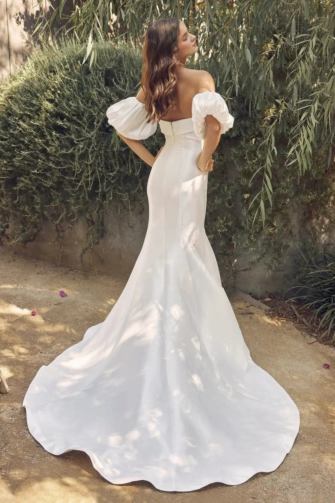 Elegant Mermaid Off-Shoulder Puffy Sleeves Modern White Floor-Length Wedding Gown
