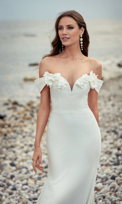 Elegant Mermaid Off-Shoulder Sweetheart Floral Romantic White Floor-Length Wedding Dresses Gown