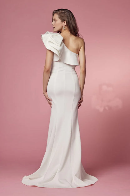 Elegant Mermaid One-Shoulder Sleeveless Chic White Floor-Length Wedding Dress