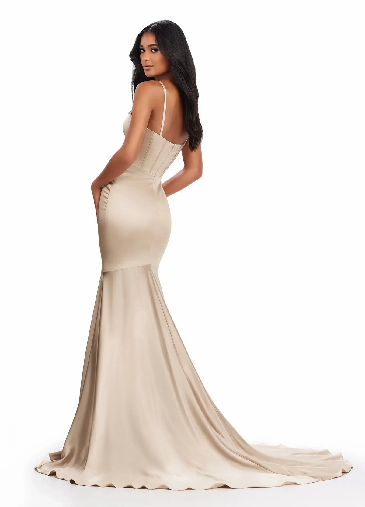 Elegant Mermaid Plunge Sweetheart Sleeveless Strappy Champagne Floor-Length Evening Gown
