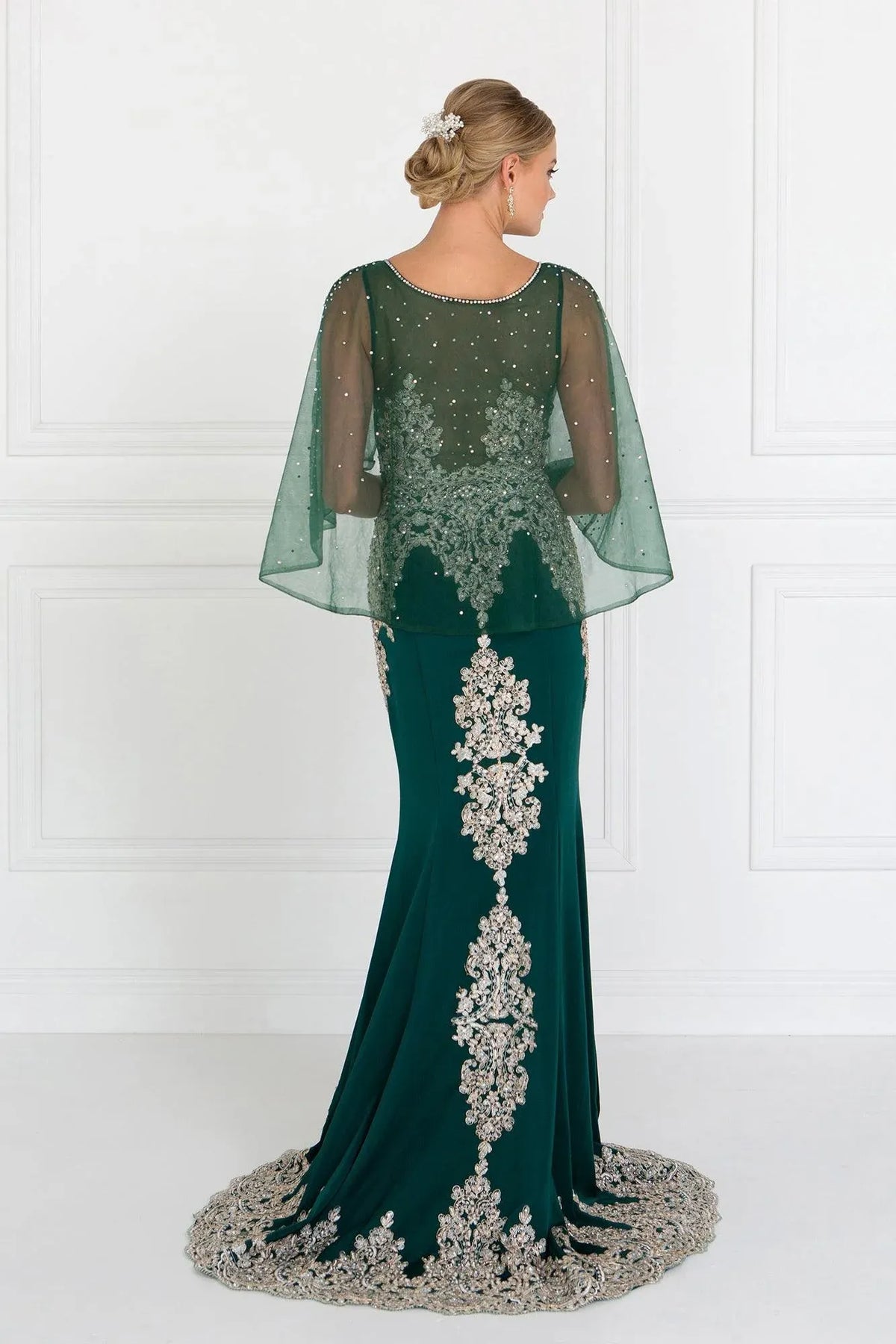 Elegant Mermaid Scoop Neck Cape Sleeves Beaded Emerald Green Floor-Length Mother of the Bride Gown
