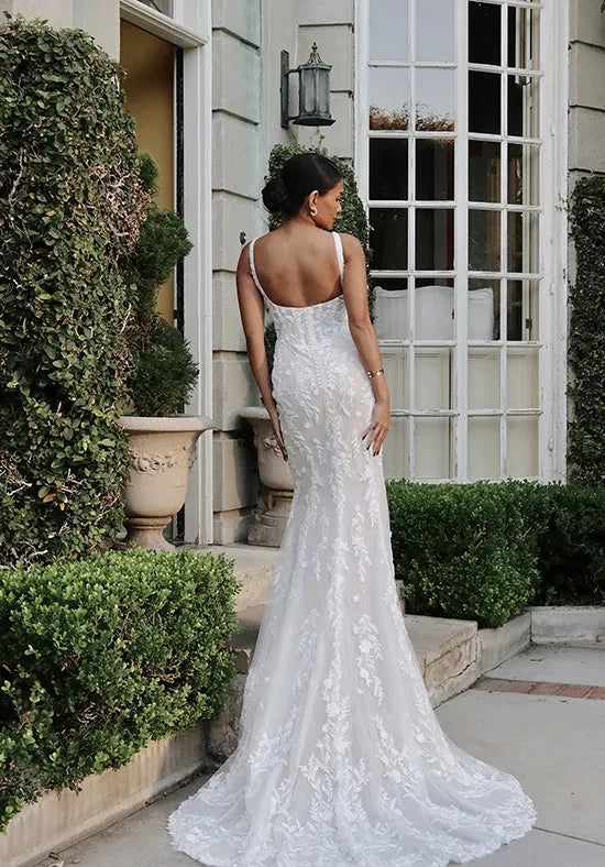 Elegant Mermaid Square Sleeveless Beaded Backless Ivory Long Wedding Dresses Bridal