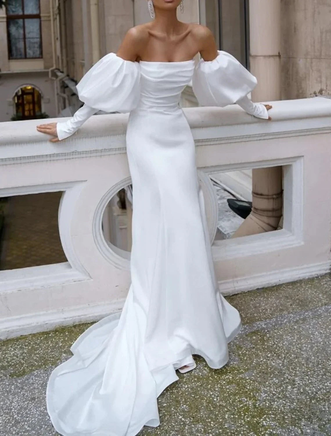 Elegant Mermaid Strapless Puff Sleeve White Floor-Length Bridal Wedding Gown