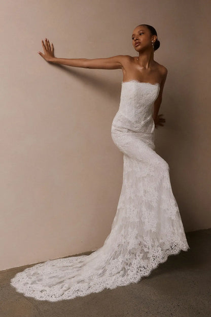Elegant Mermaid Strapless Romantic Chic Ivory Floor-Length Bridal Wedding Dresses Gown