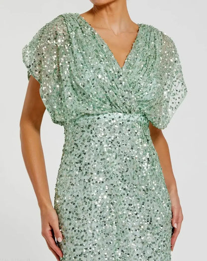 Elegant Mermaid V-Neck Dolman Sleeve Sequin Blouson Mint Green Maxi Prom Dress Gown