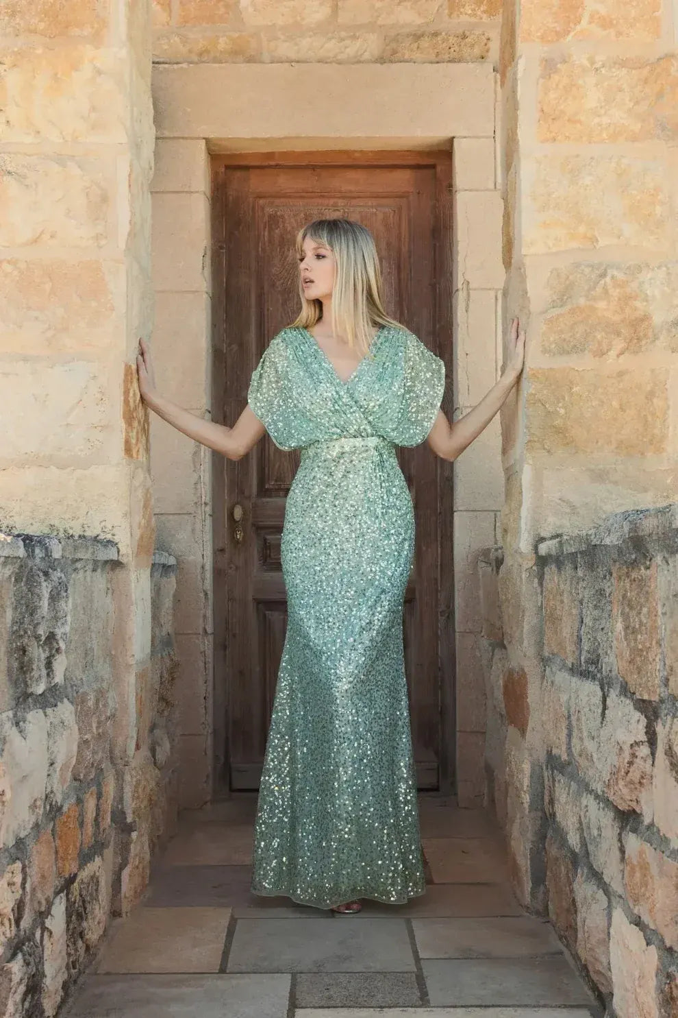 Elegant Mermaid V-Neck Dolman Sleeve Sequin Blouson Mint Green Maxi Prom Dress Gown