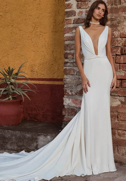Elegant Mermaid V-Neck Sleeveless Backless Draped White Long Wedding Dresses Bride