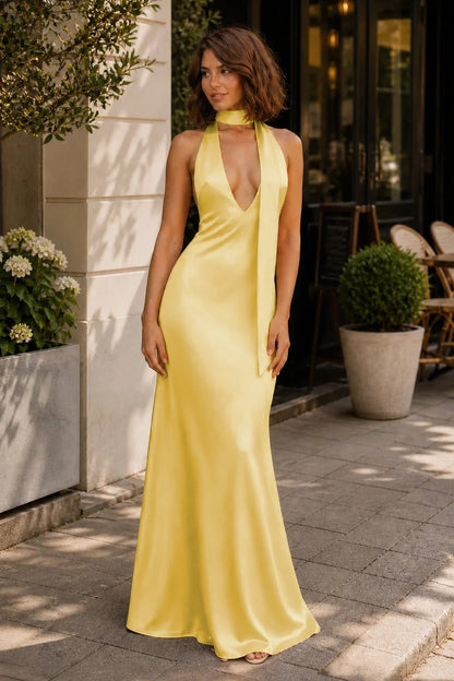Elegant Sheath Halter Sleeveless Backless Yellow Long Homecoming Dress Women's Gown