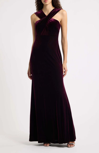 Elegant Sheath Halter Sleeveless Luxurious Chic Burgundy Floor-Length Evening Dress