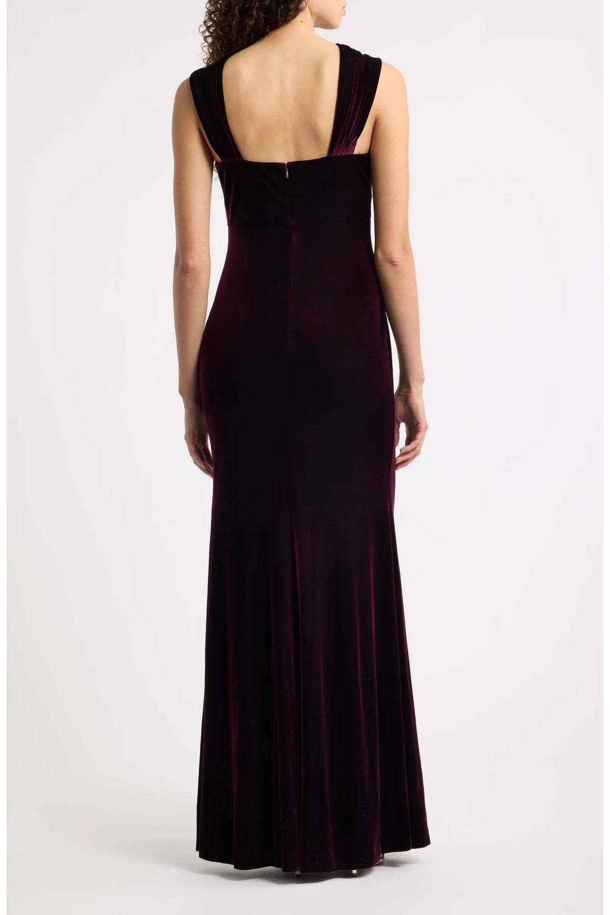 Elegant Sheath Halter Sleeveless Luxurious Chic Burgundy Floor-Length Evening Dress