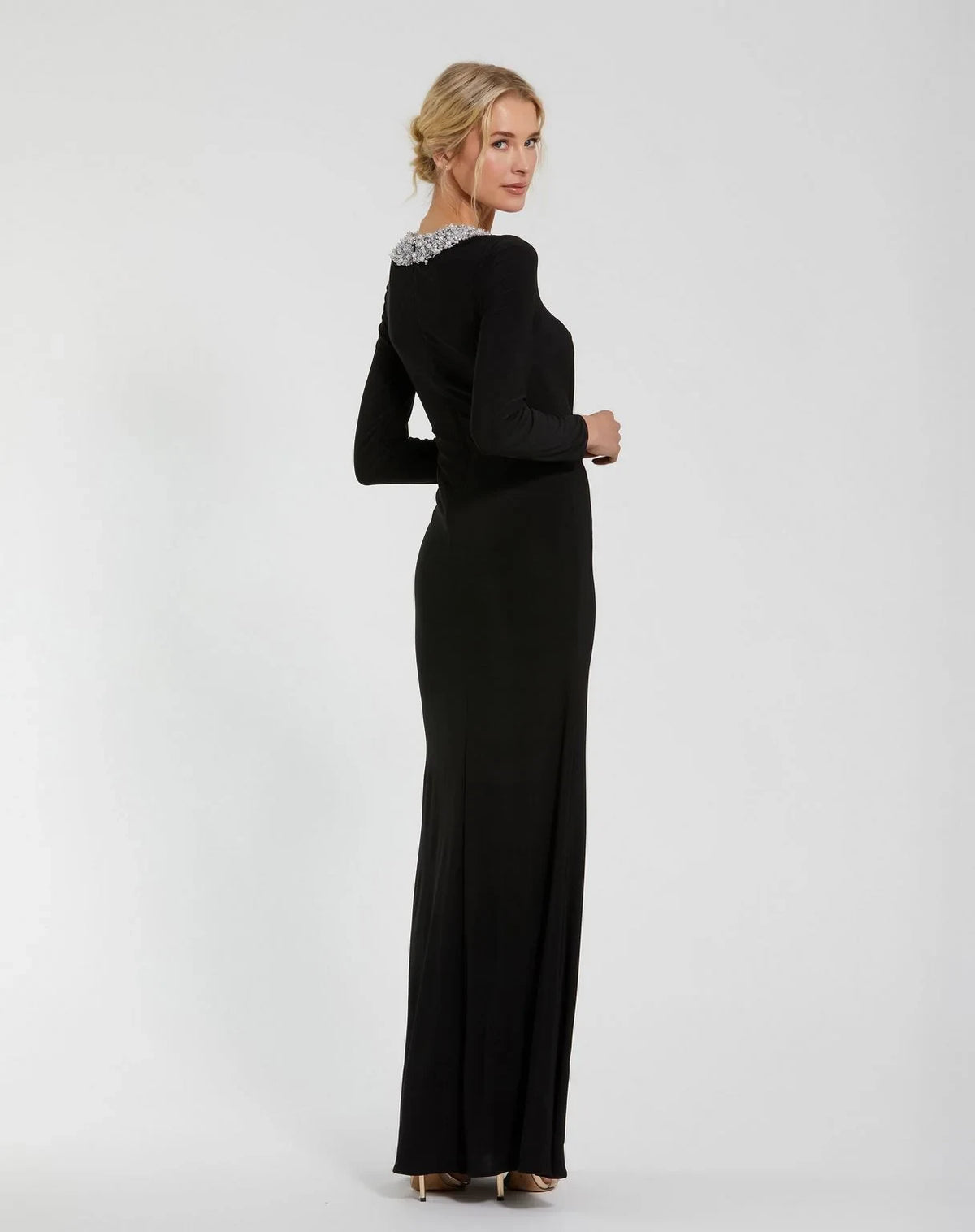 Elegant Sheath Jewel-Neck Long-Sleeve Beaded Black Mother Of The Bride Dress
