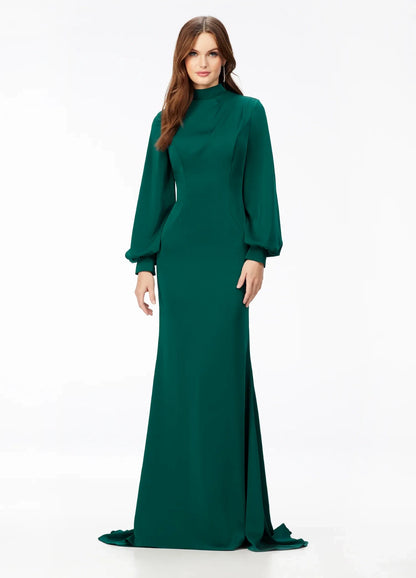 Elegant Sheath Mock Neck Long Sleeve Chic Emerald Green Floor-Length Evening Gown