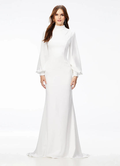 Elegant Sheath Mock Neck Long Sleeve Chic Emerald Green Floor-Length Evening Gown
