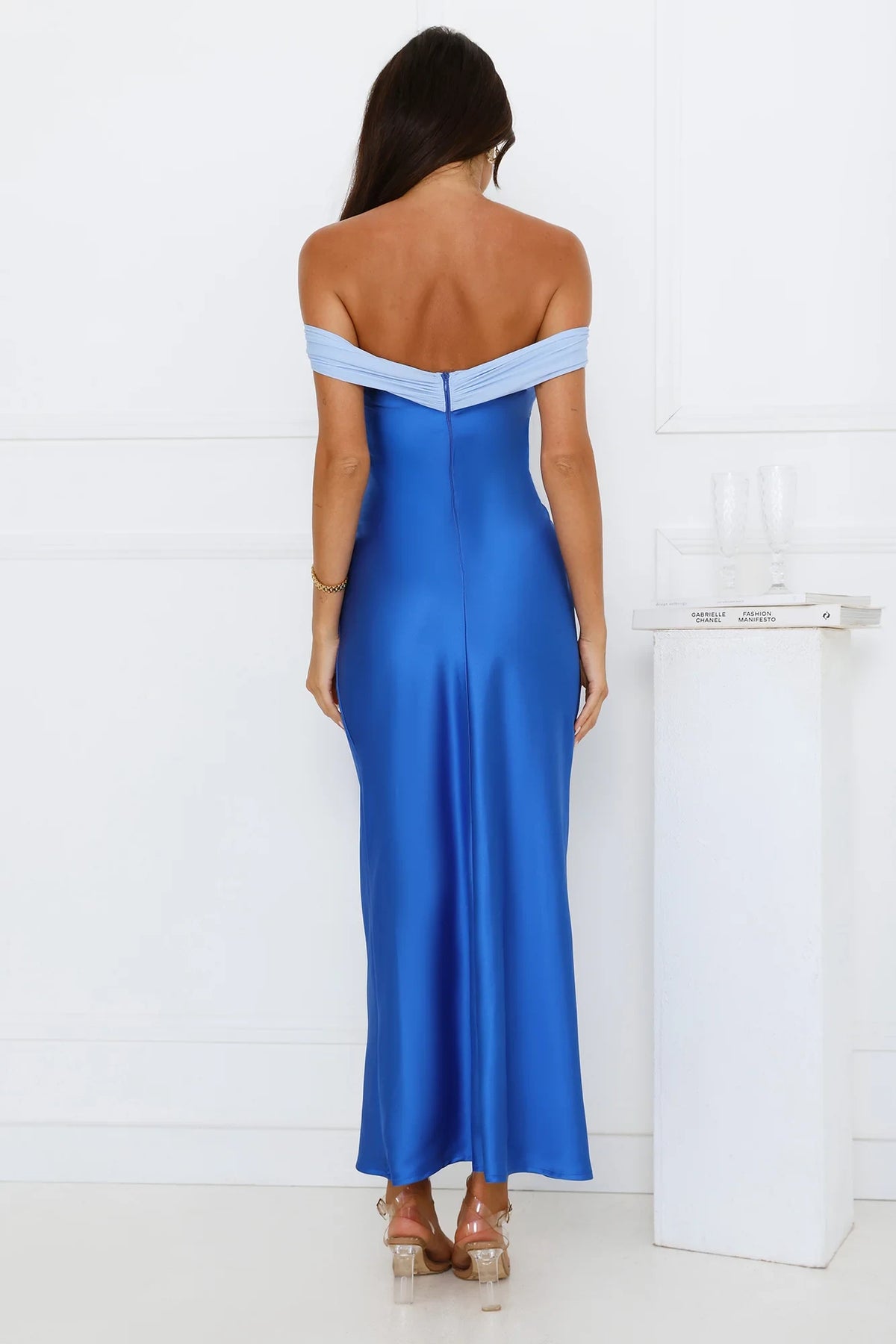 Elegant Sheath Off-Shoulder Sleeveless Twisted Glamorous Blue Floor-Length Prom Dresses Women's