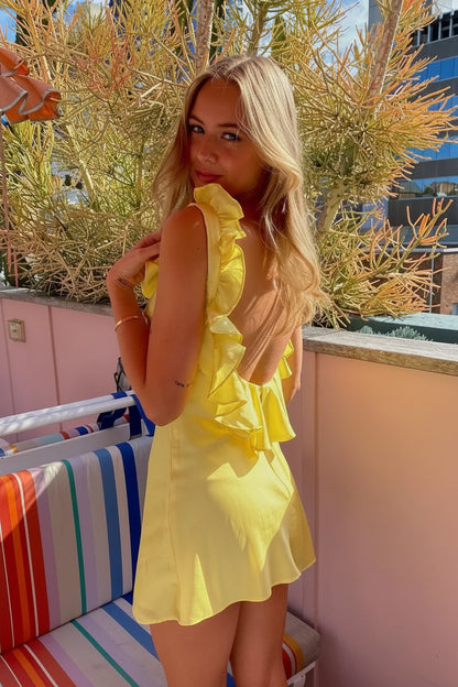 Elegant Sheath Ruffled V-Neck Sleeveless Flirty Yellow Short Homecoming Dress