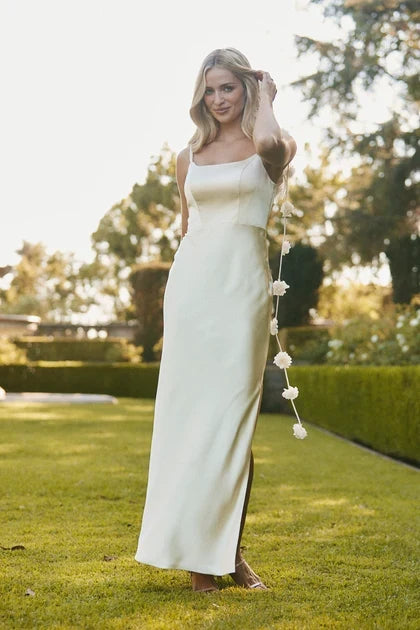 Elegant Sheath Square Neck Sleeveless Chic Pale Yellow Floor-Length Bridesmaid Gown