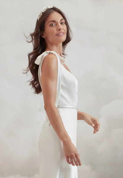 Elegant Sheath Square Neck Tie-Shoulder Backless Ivory Wedding Gown