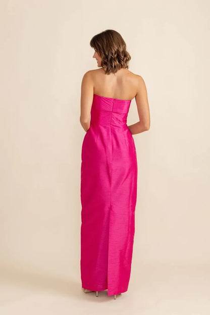 Elegant Sheath Strapless Sleeveless Chic Sophisticated Fuchsia Floor-Length Bridesmaid Dress Women's Gown