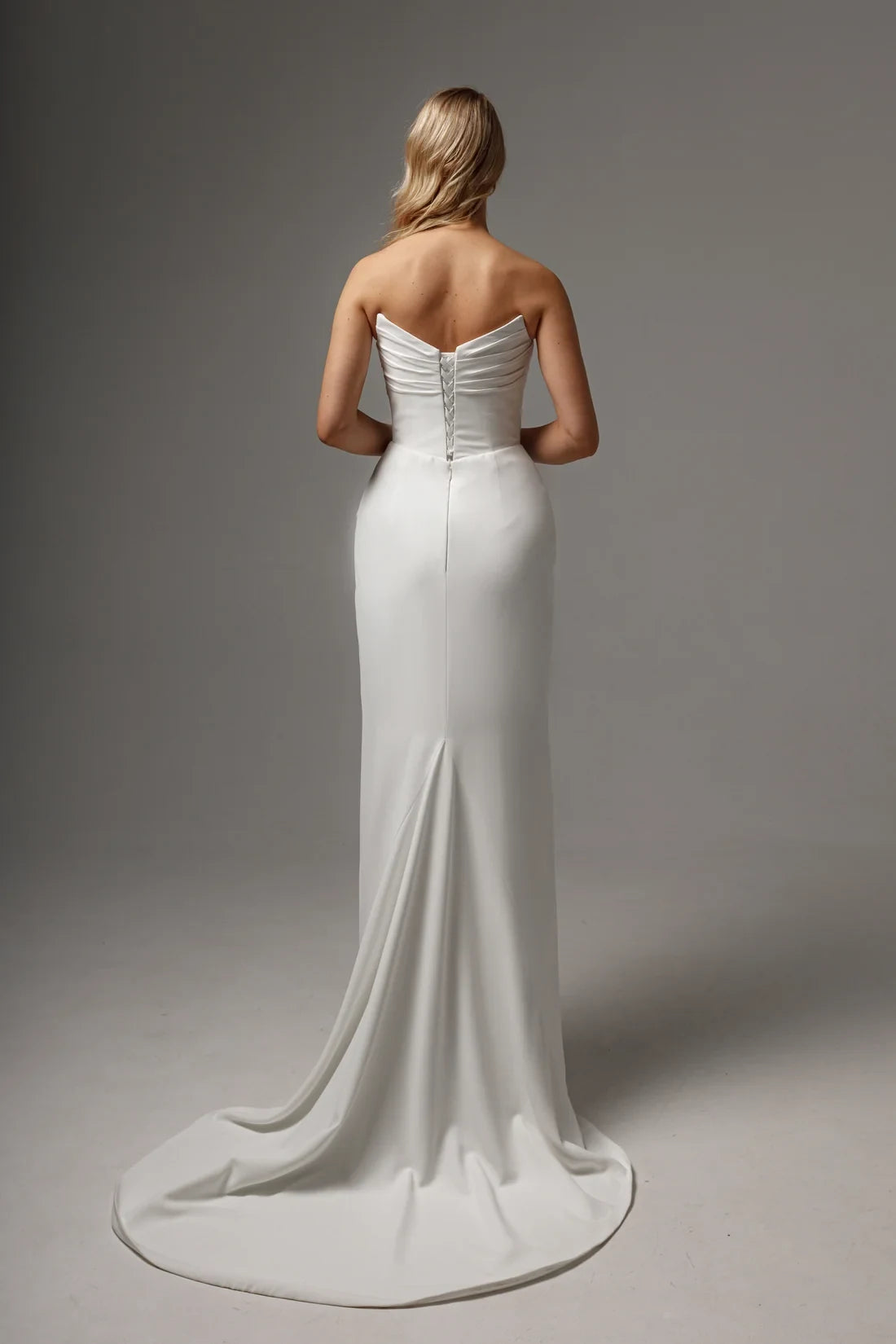 Elegant Sheath Strapless Sleeveless Draped Slit Ivory Floor-Length Wedding Dress for Brides