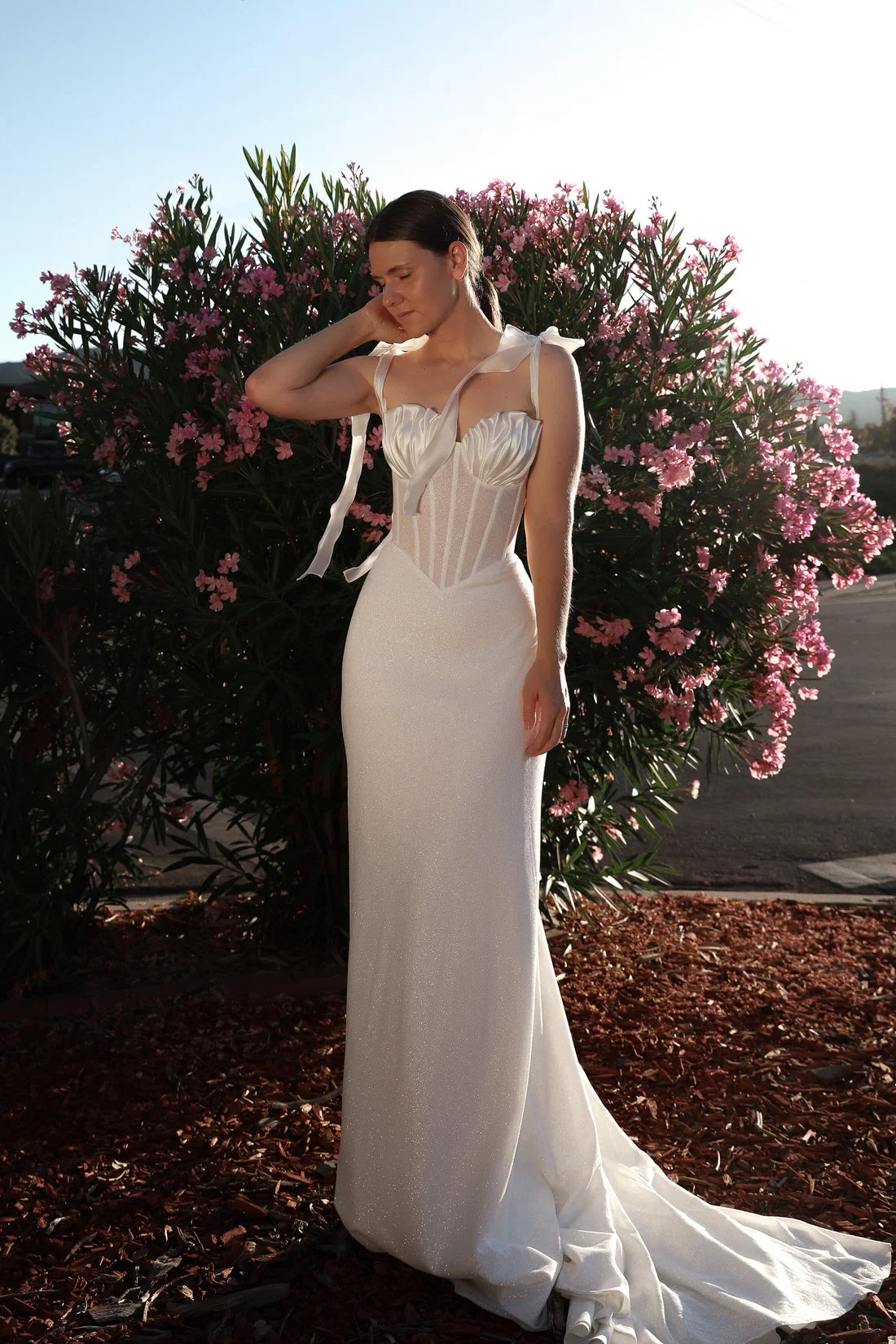 Elegant Sheath Sweetheart Sleeveless Corset Backless Ivory Floor-Length Wedding Dresses Bride Gown