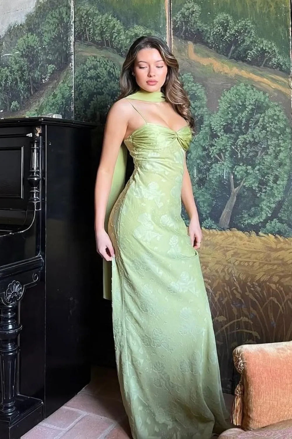 Elegant Sheath Sweetheart Sleeveless Ruched Scarf Green Long Prom Dresses Women
