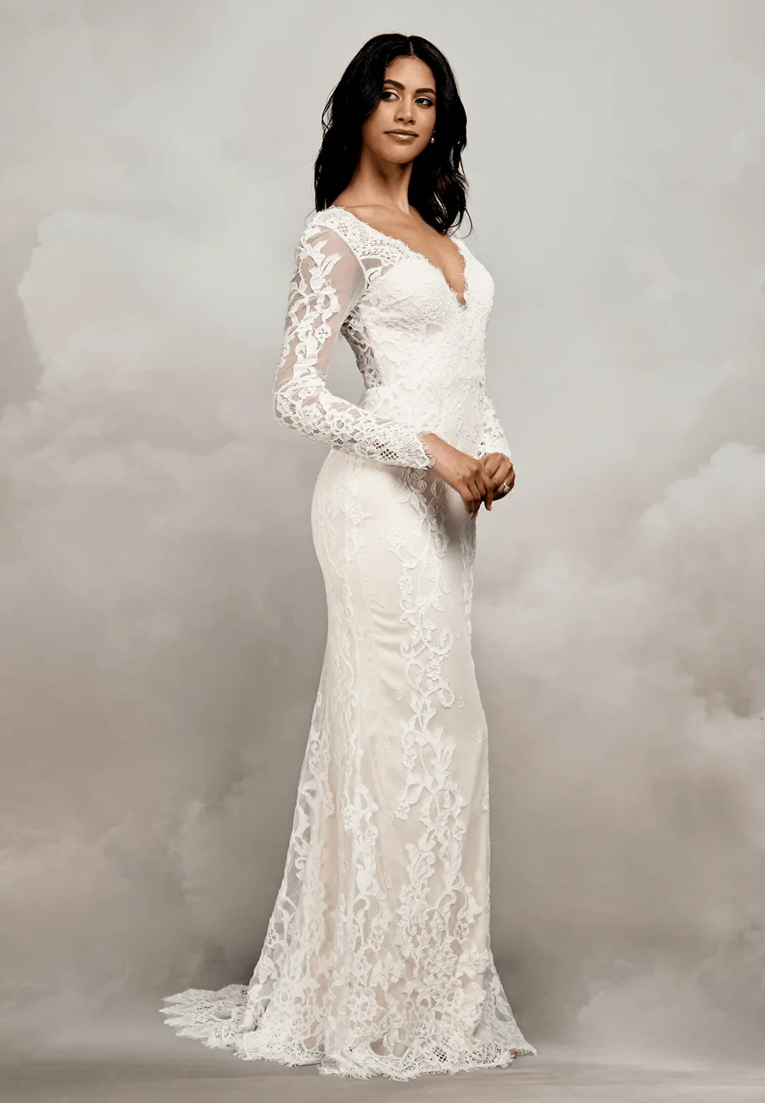Elegant Sheath V-Neck Long Sleeve Lace Illusion Ivory Floor-Length Wedding Dresses Bridal Gown