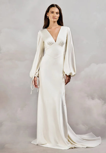 Elegant Sheath V-Neck Long Sleeve Romantic Backless Ivory Floor-Length Wedding Gown