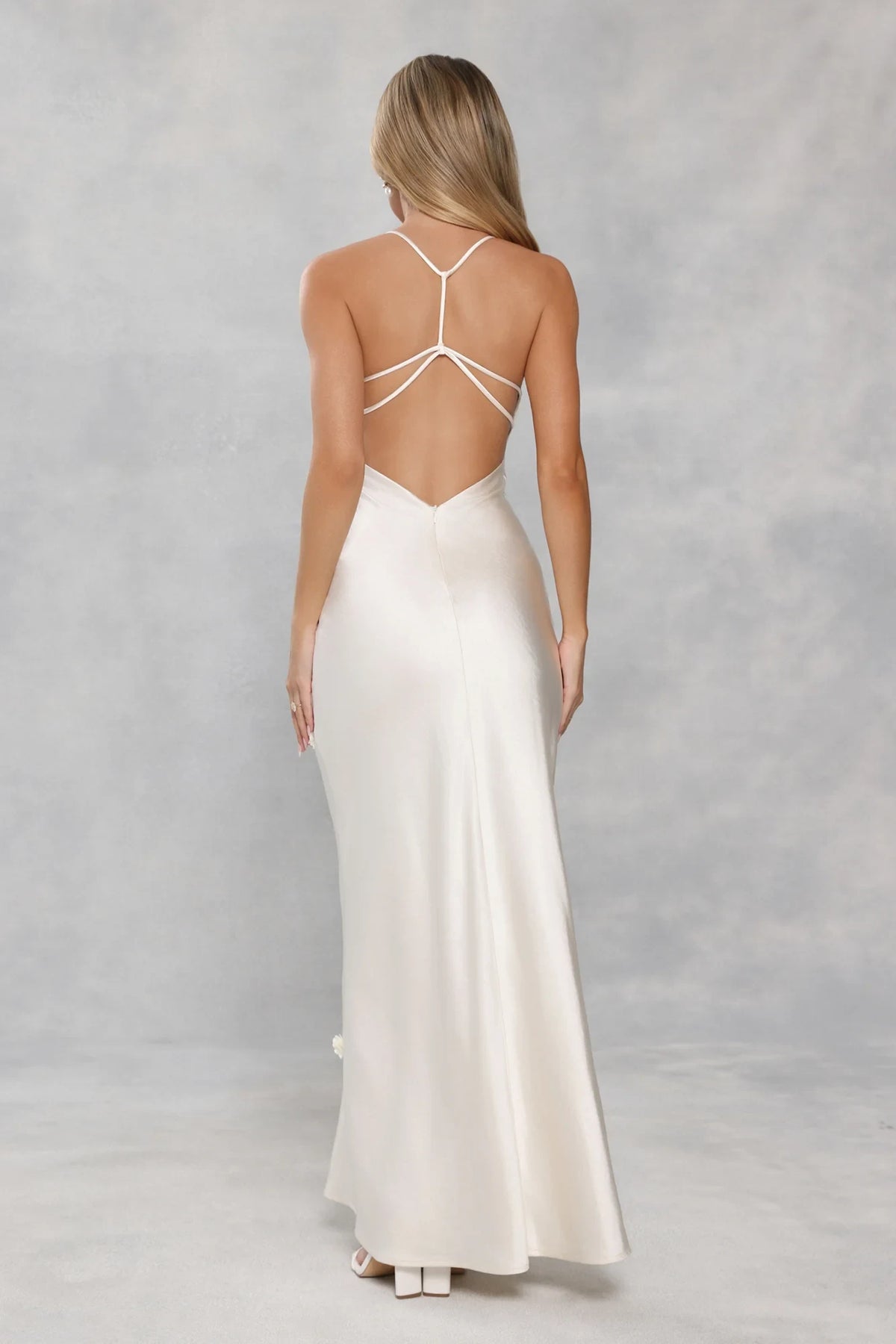 Elegant Sheath V-Neck Sleeveless Floral Open Back Ivory Floor-Length Prom Dresses Gown