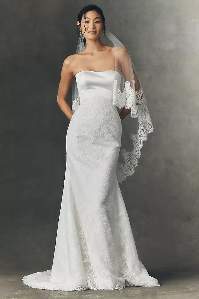 Elegant Trumpet Strapless Sweetheart Lace Classic White Floor-Length Wedding Gown