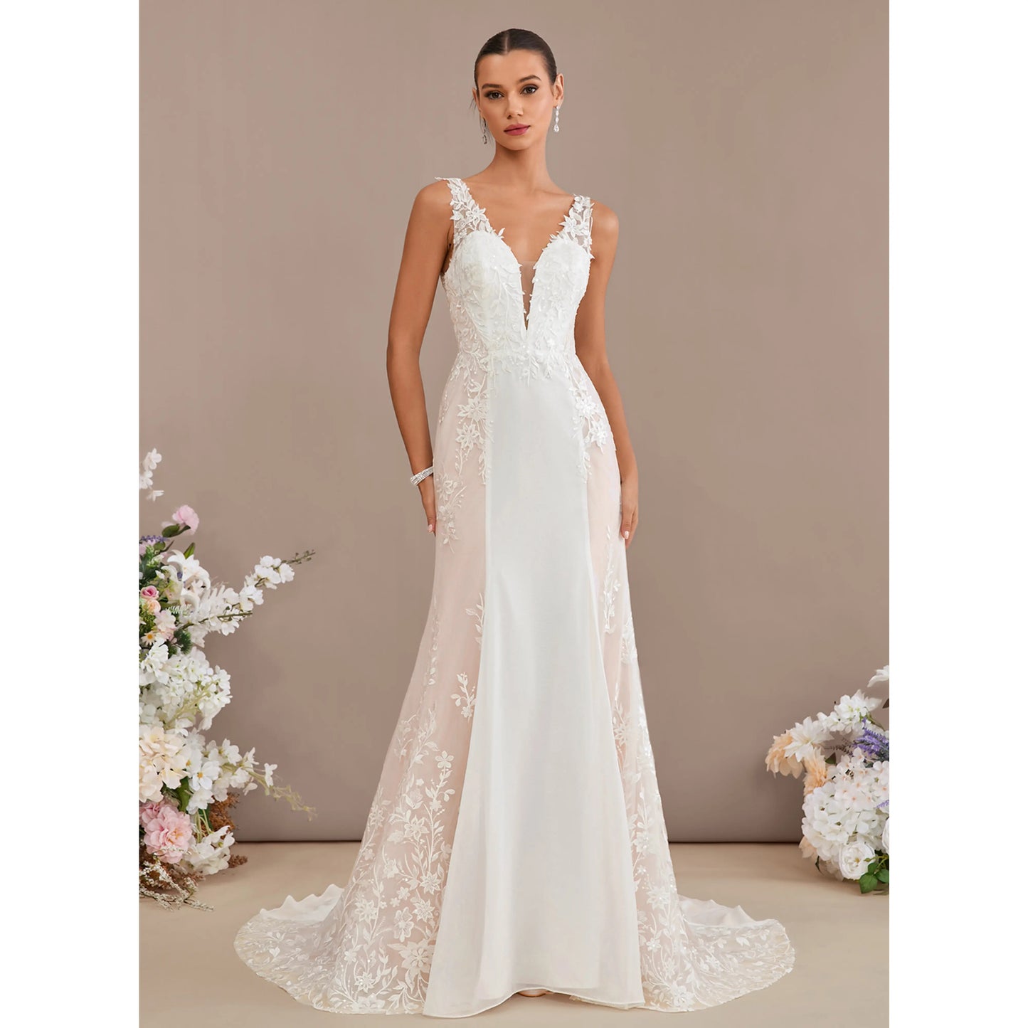 Elegant Trumpet V-Neck Sleeveless Lace Open Back Ivory Floor-Length Wedding Gown