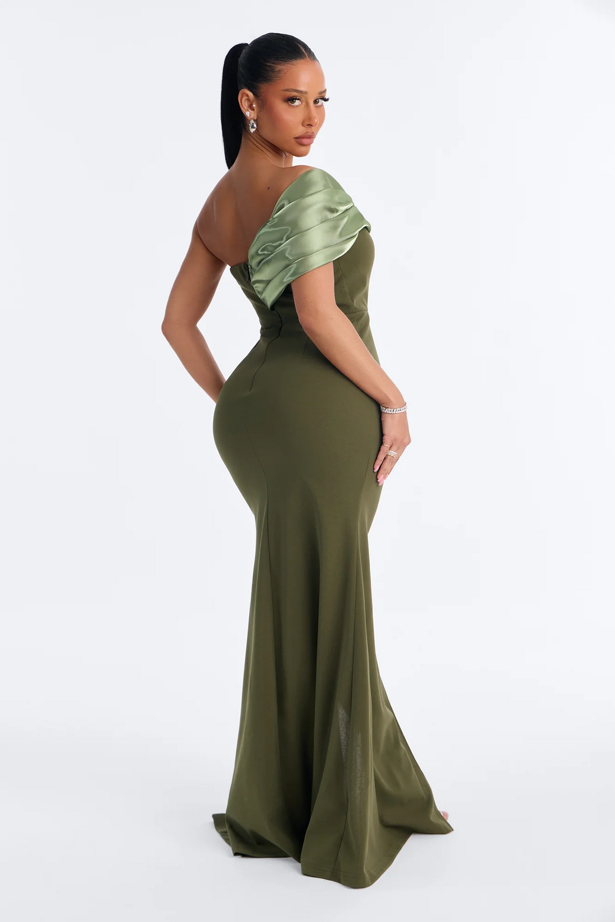 Elegant mermaid off shoulder satin drape split evening dress